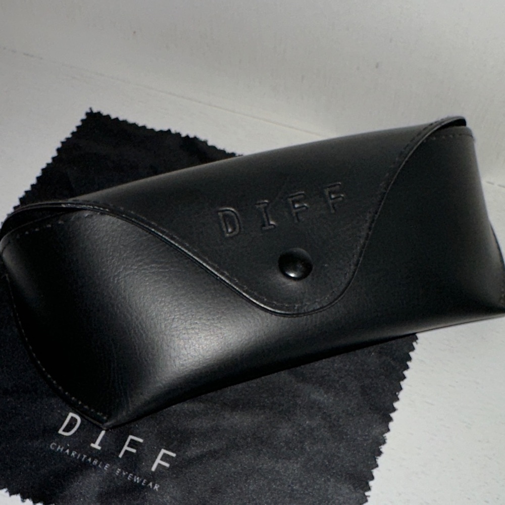 Diff Eyewear Brown Tortoise Round Sunglasses - image 6